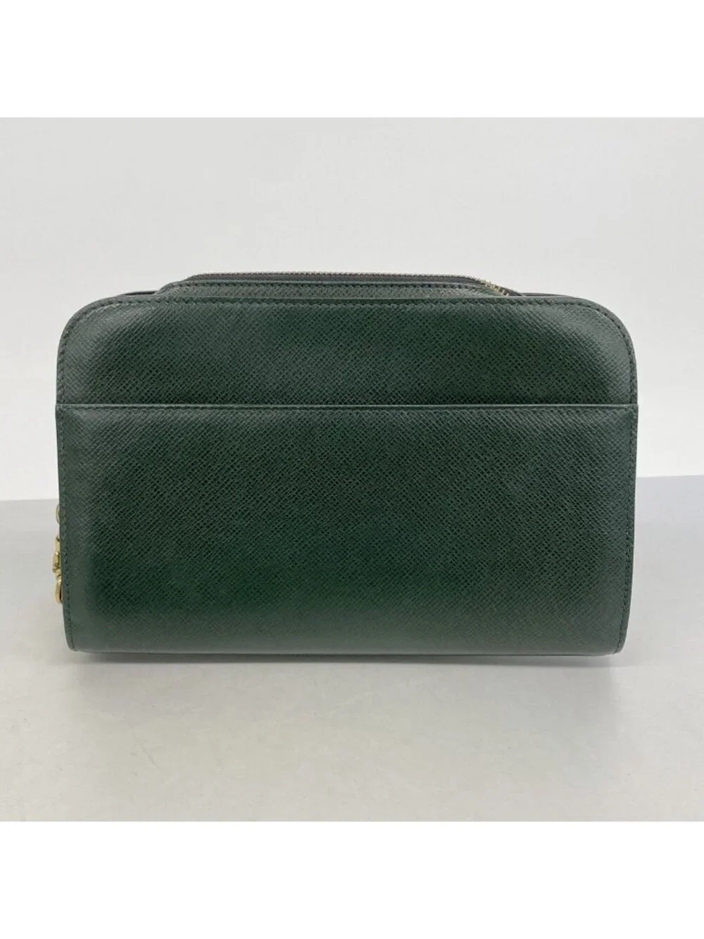 Louis Vuitton Clutch Taiga Baikal Epi